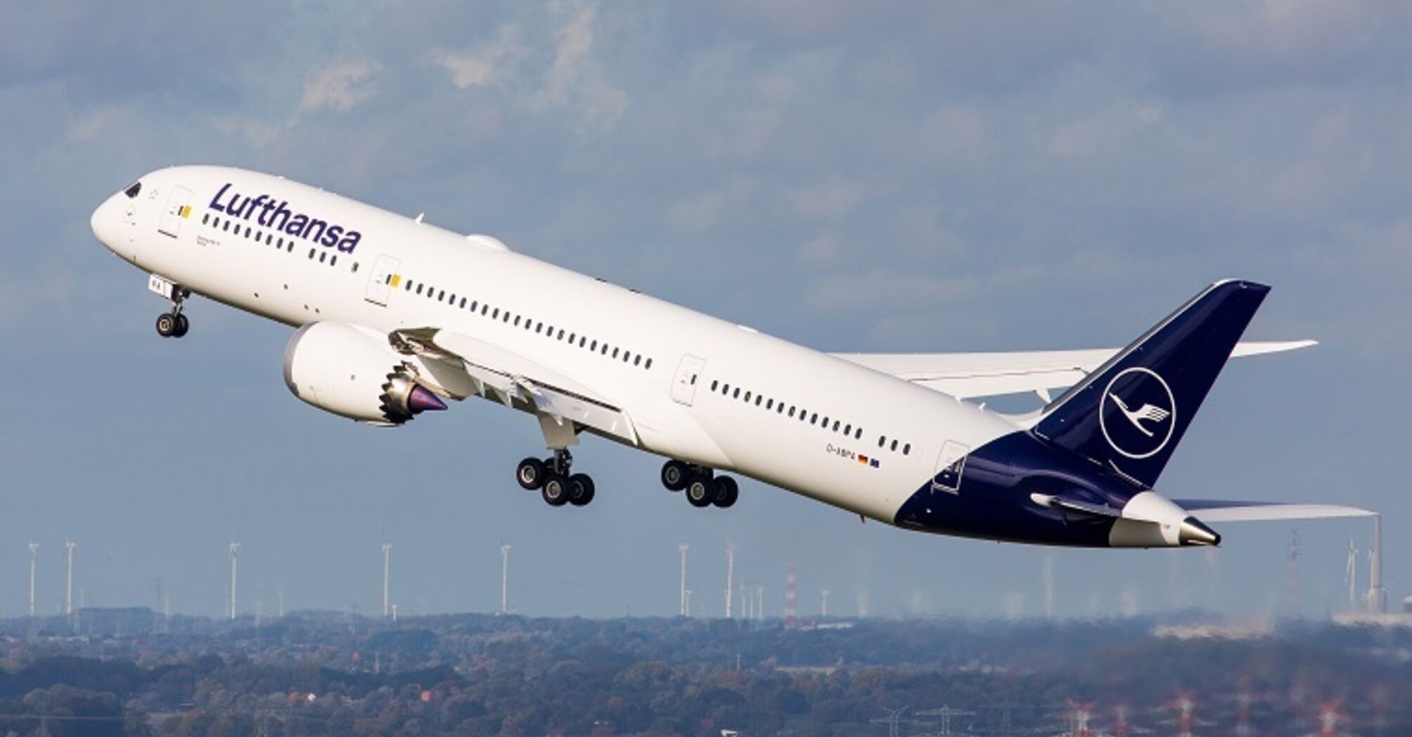 Lufthansa plane makes unplanned landing