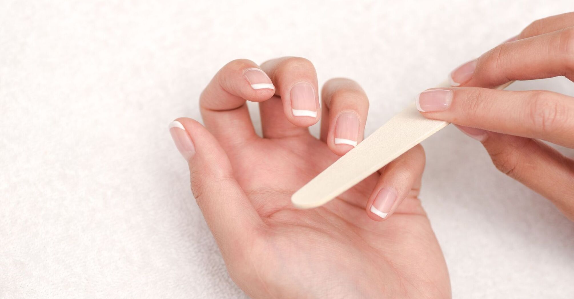 How to strengthen your nails at home