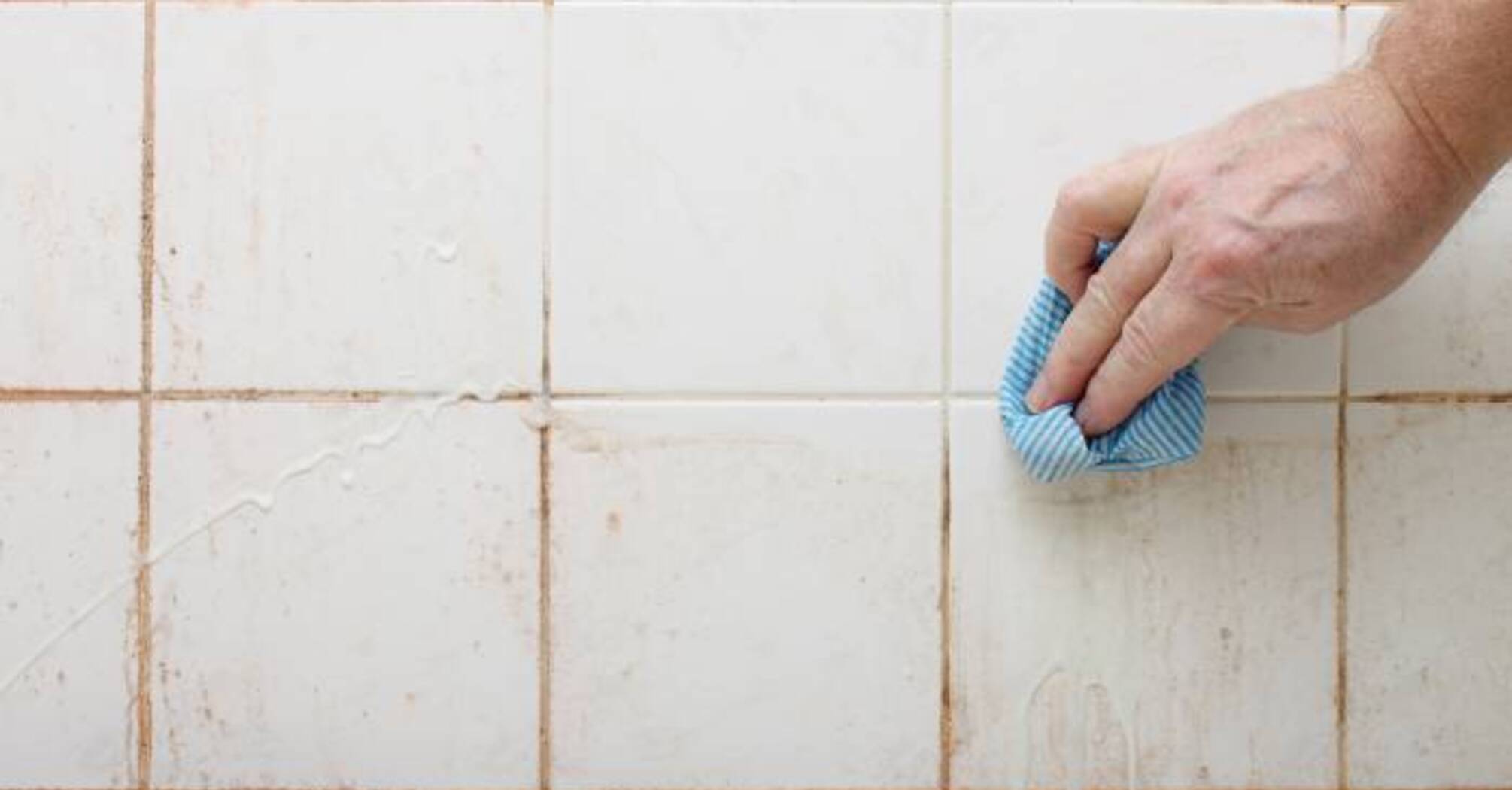 How to clean tile joints in the bathroom