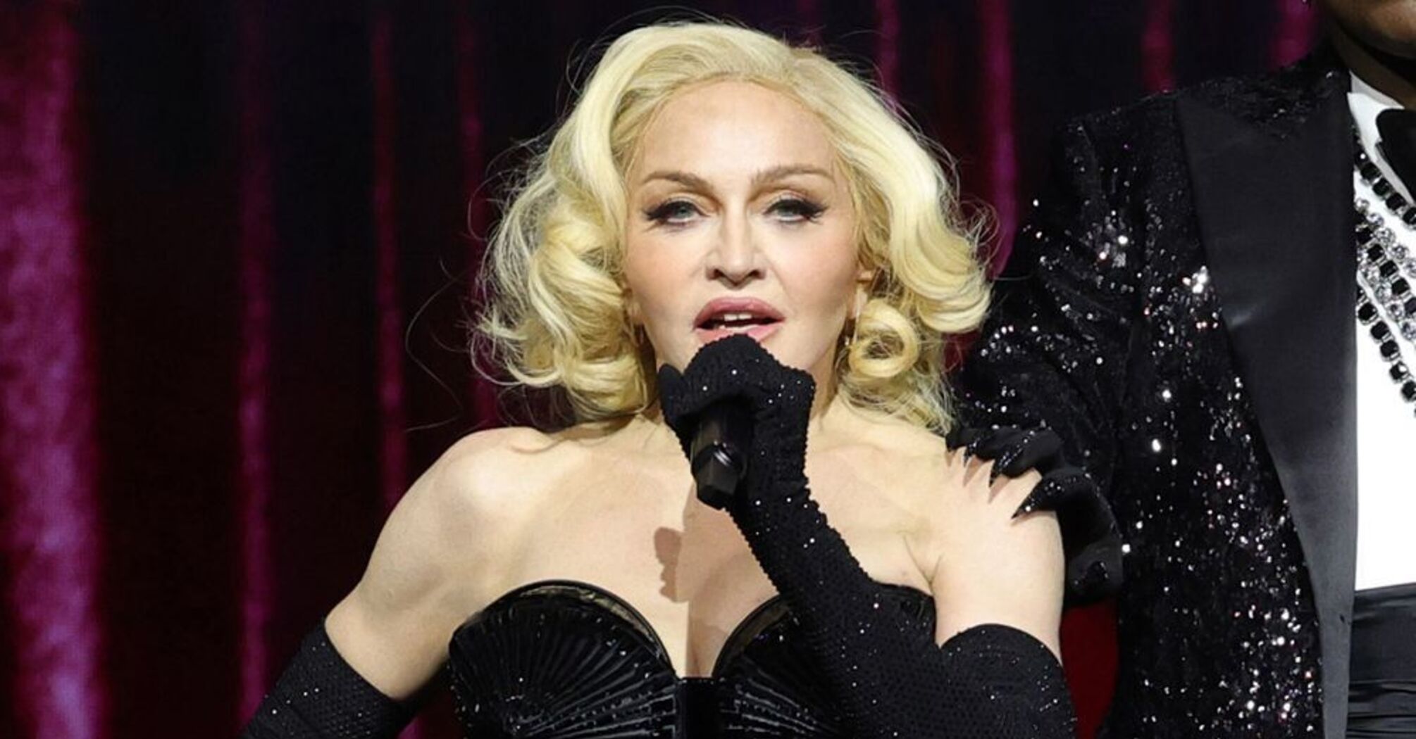 Madonna fell off a chair during her concert