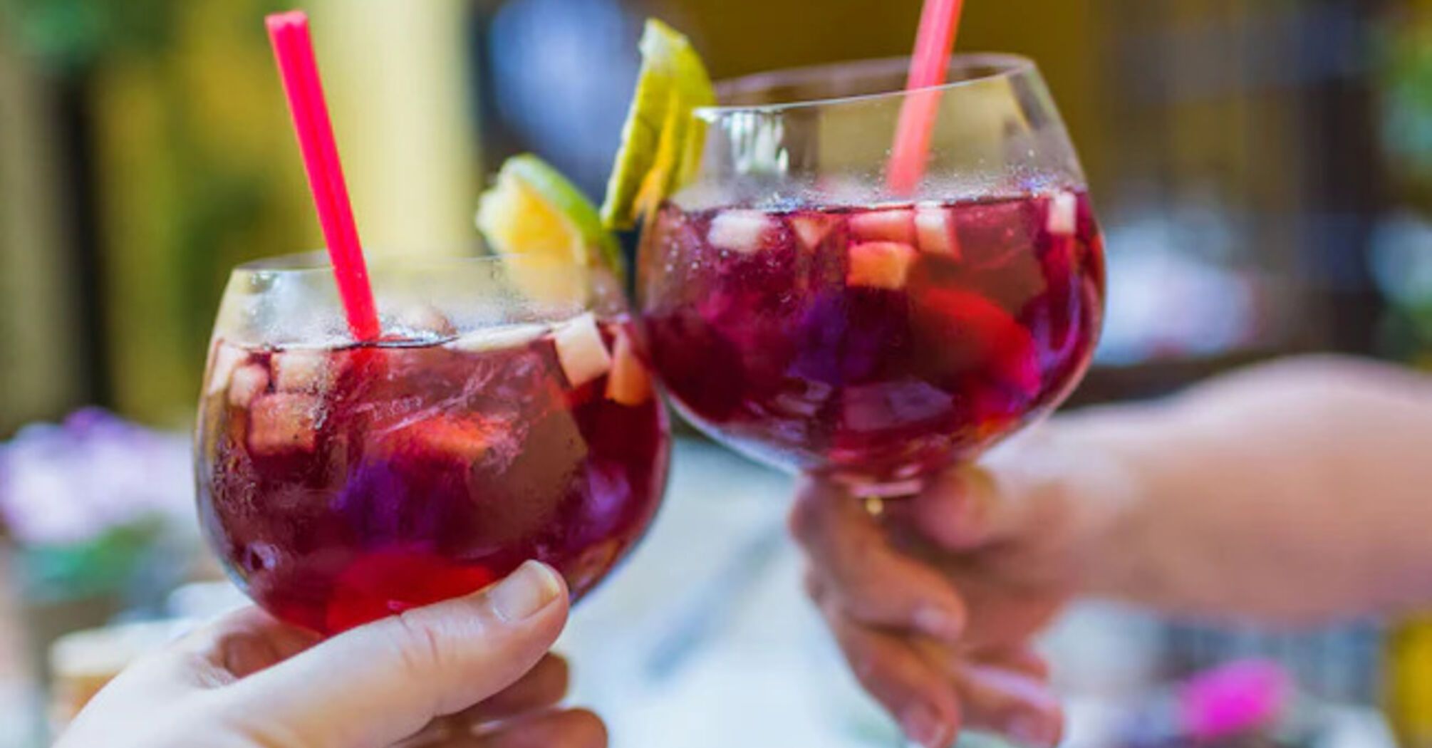 How to cook sangria and become the star of the party