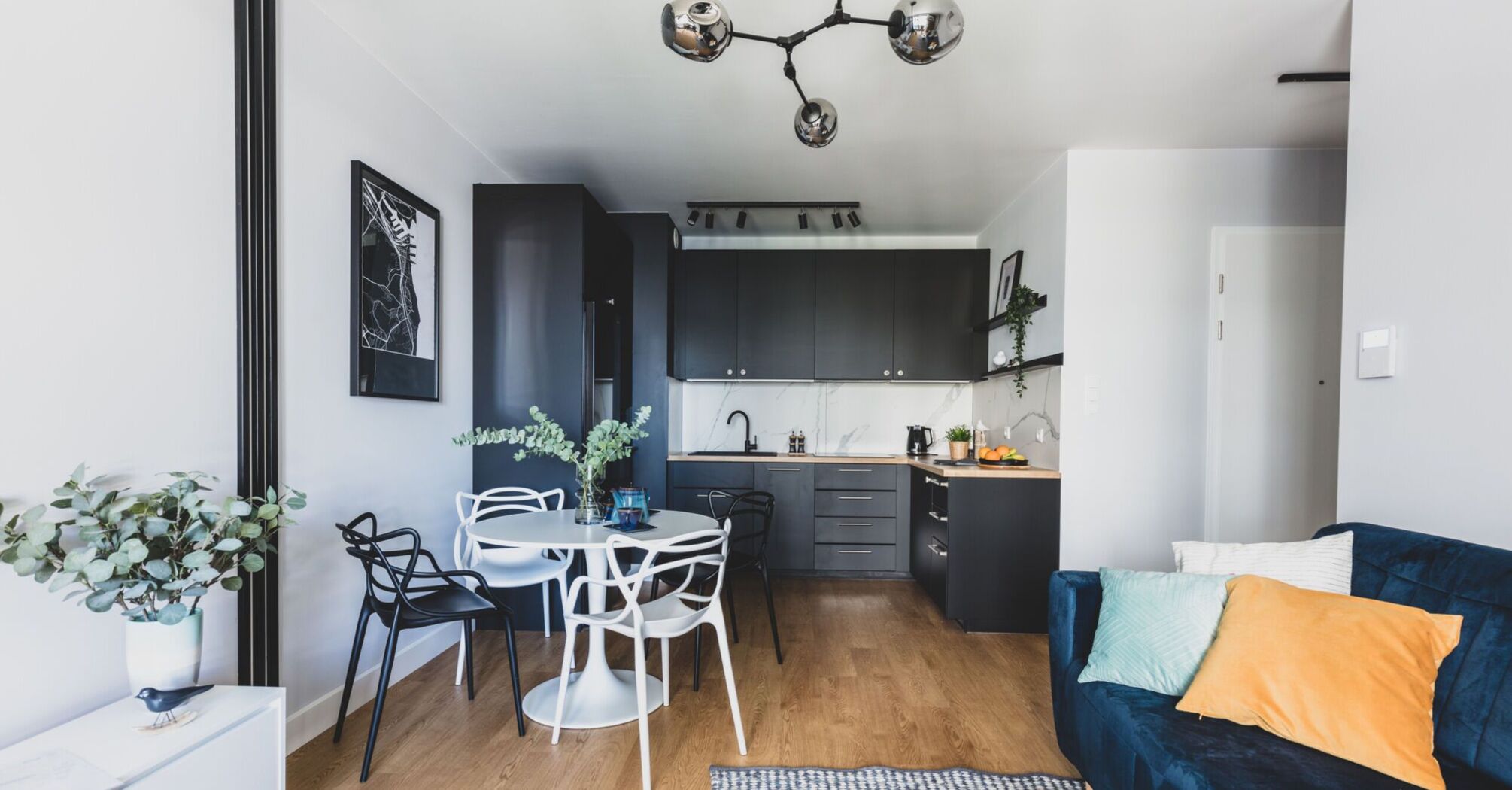 Pros and cons of living in a studio apartment