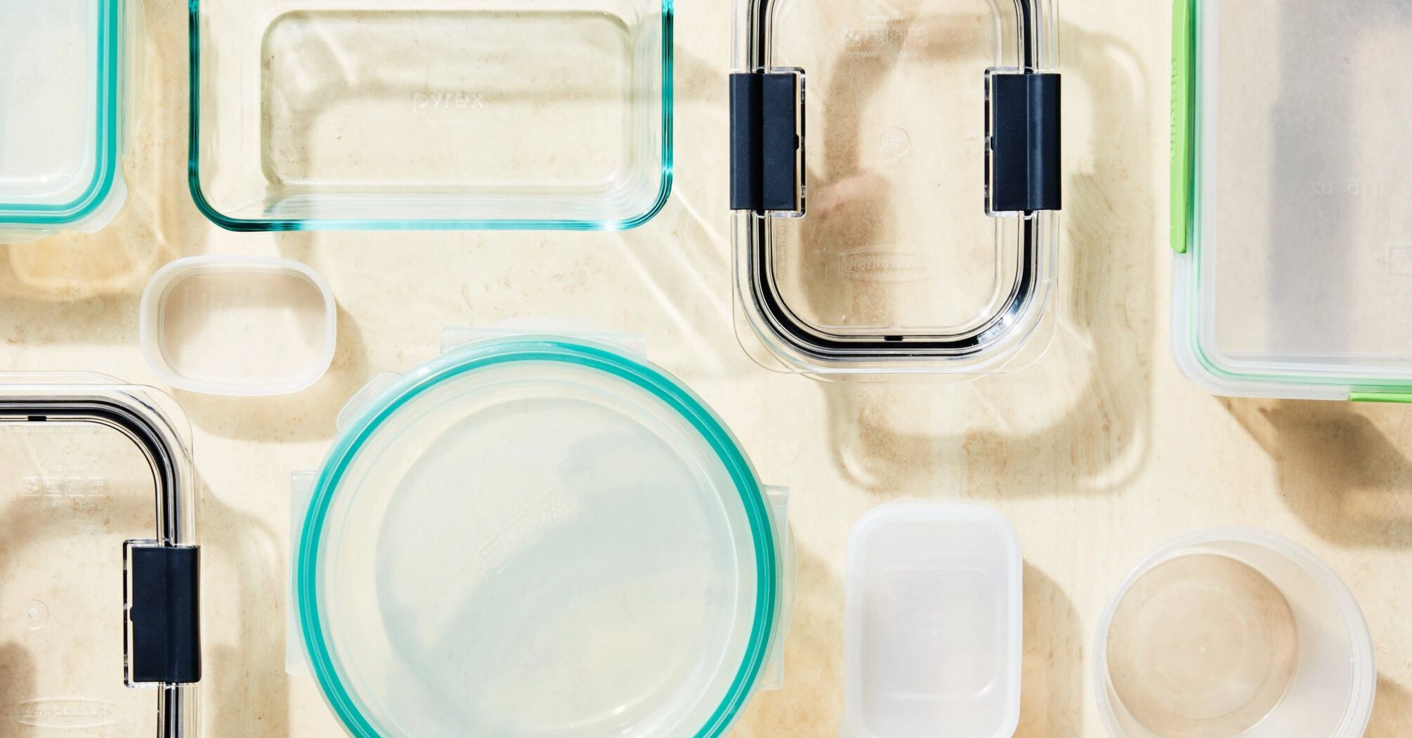Comparison of plastic and glass containers