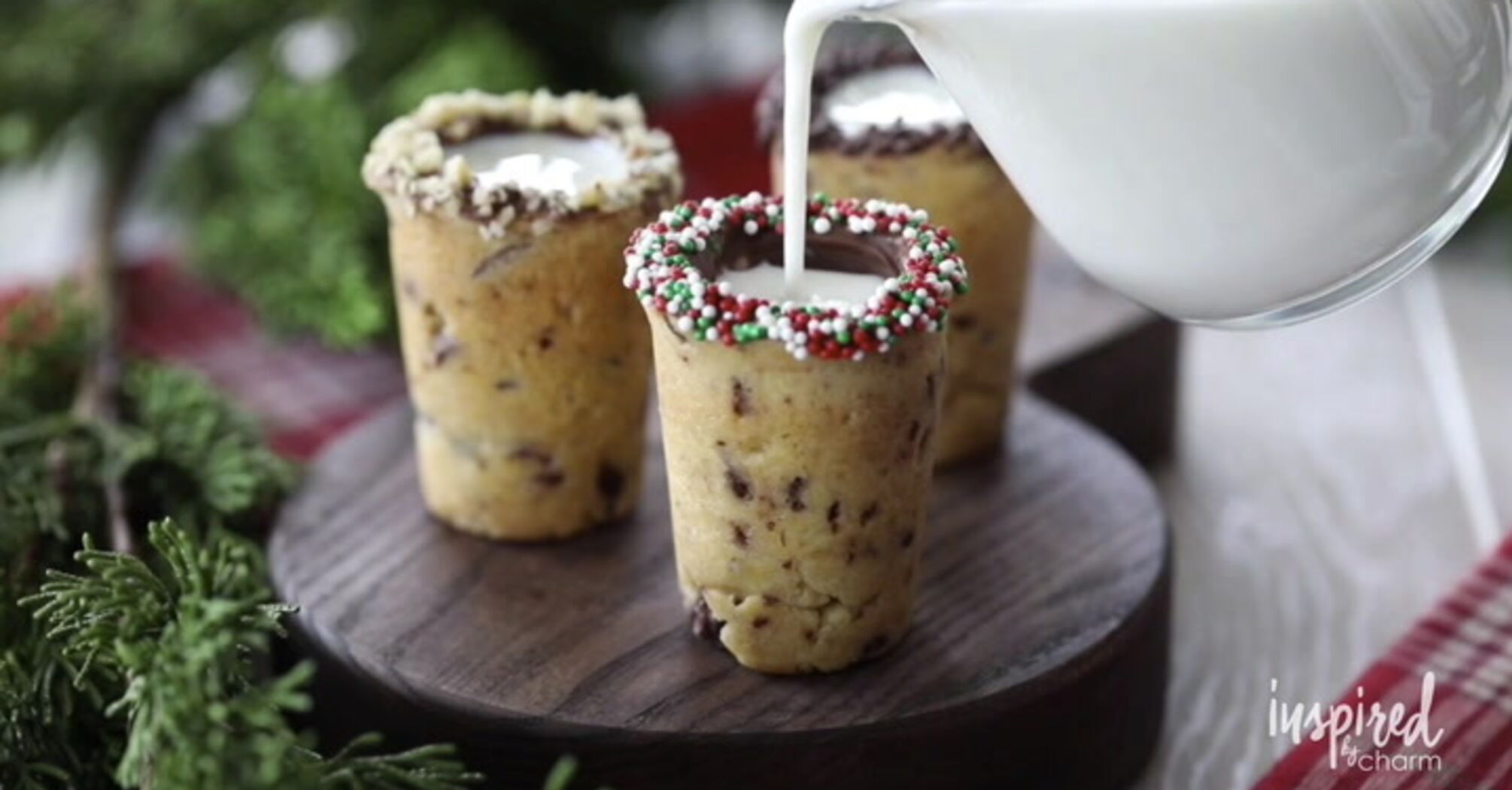 How to make a festive shot glass cookies