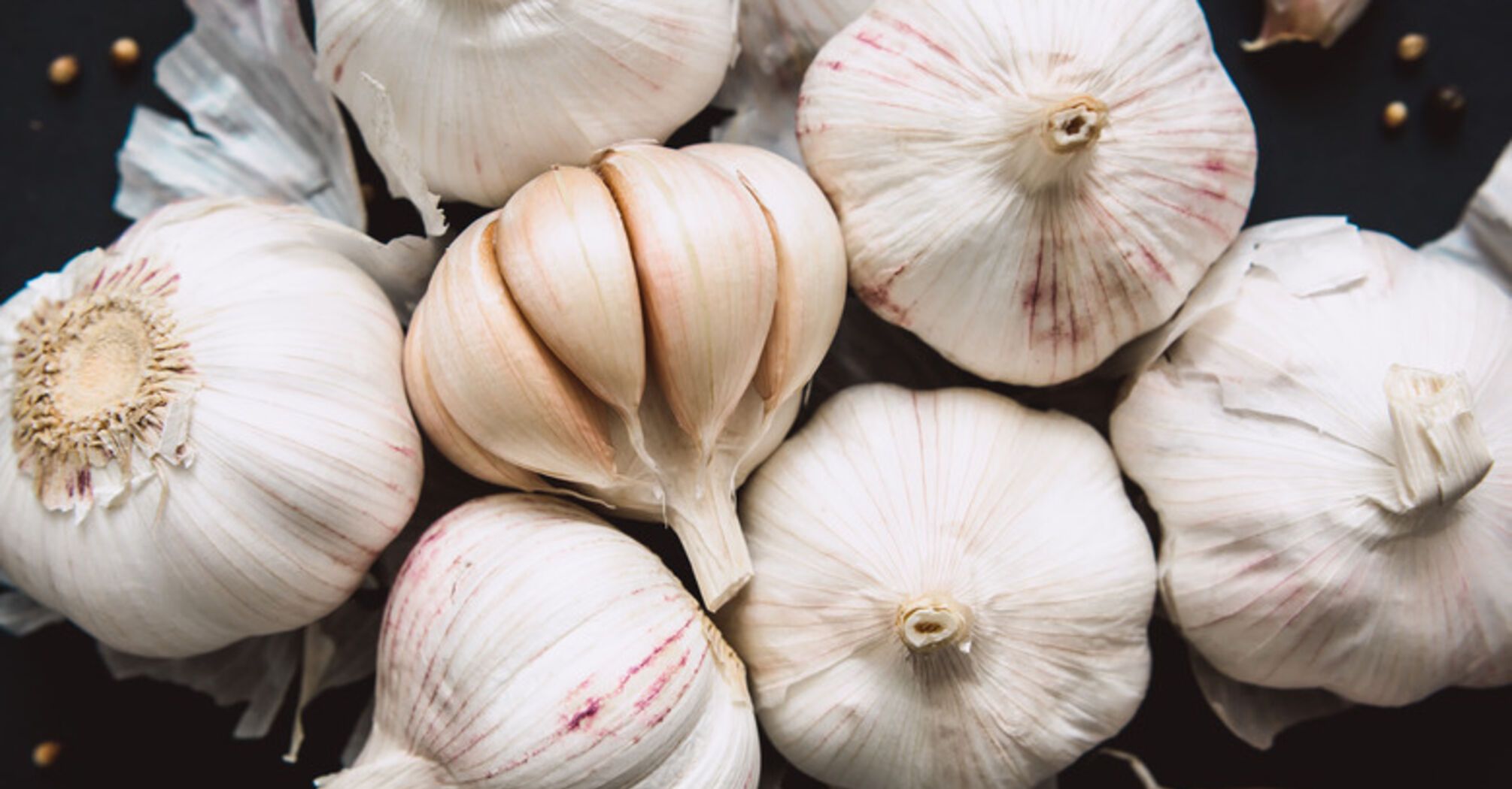 How to replace garlic in a dish without losing its spicy flavor