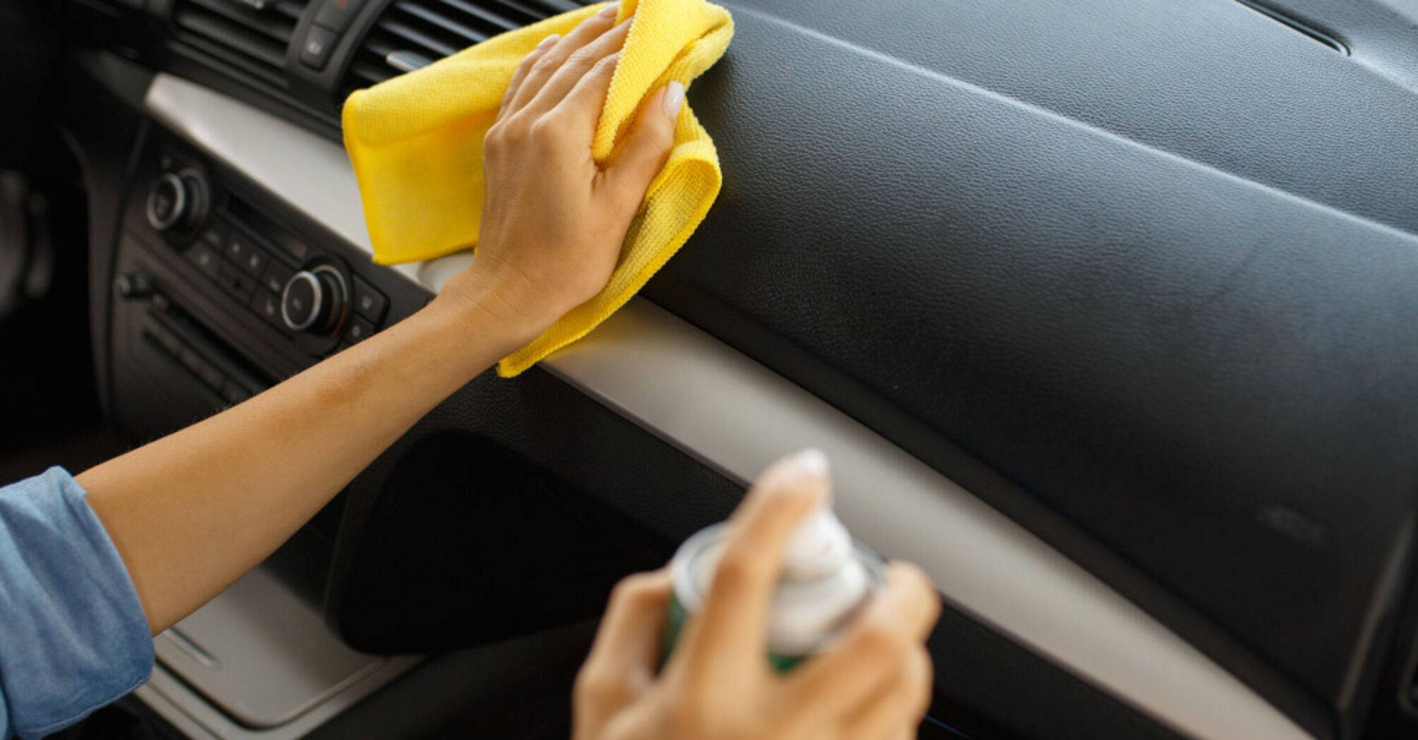 How to get rid of an unpleasant odor in the car