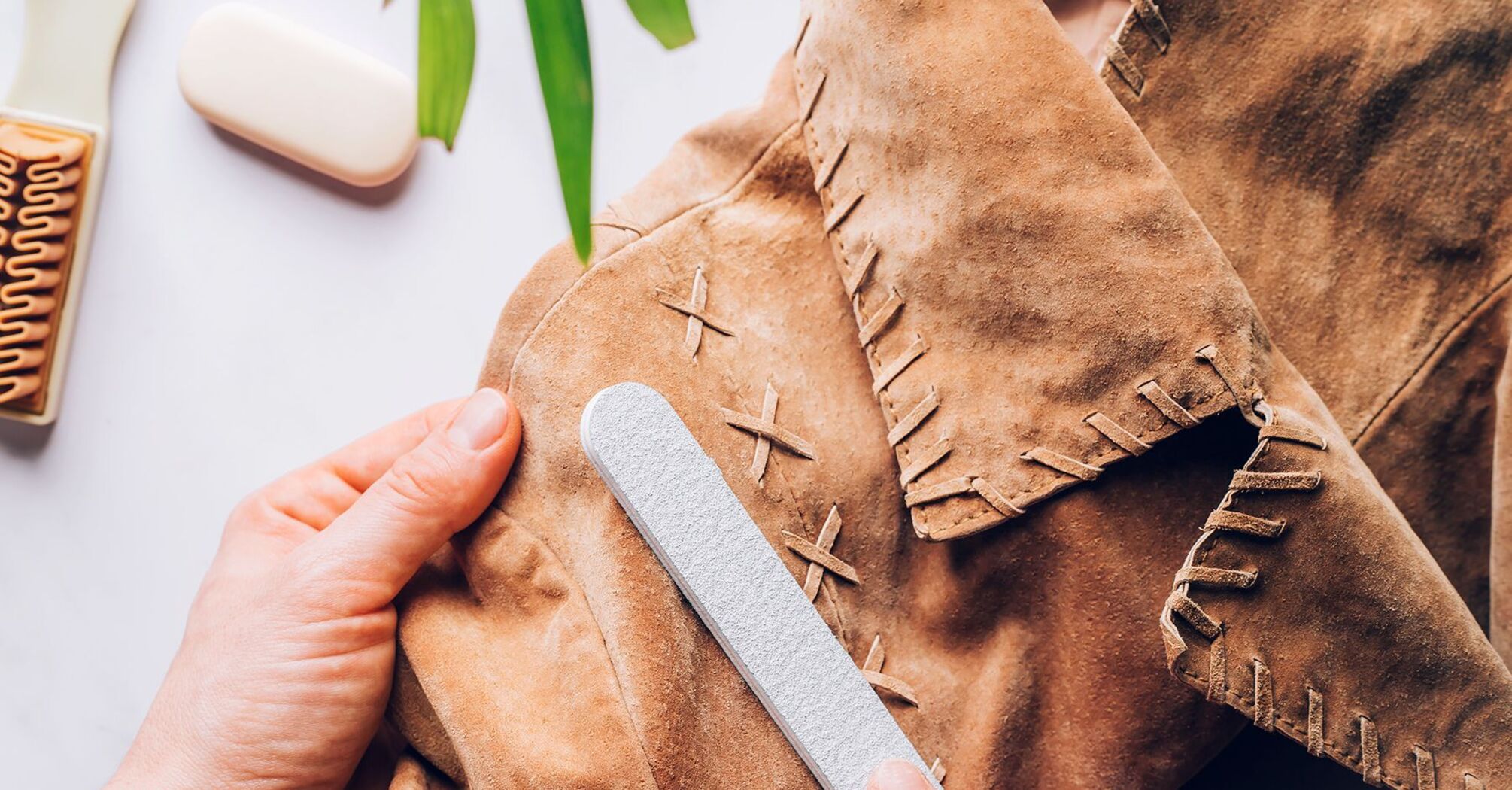 How to restore suede clothes