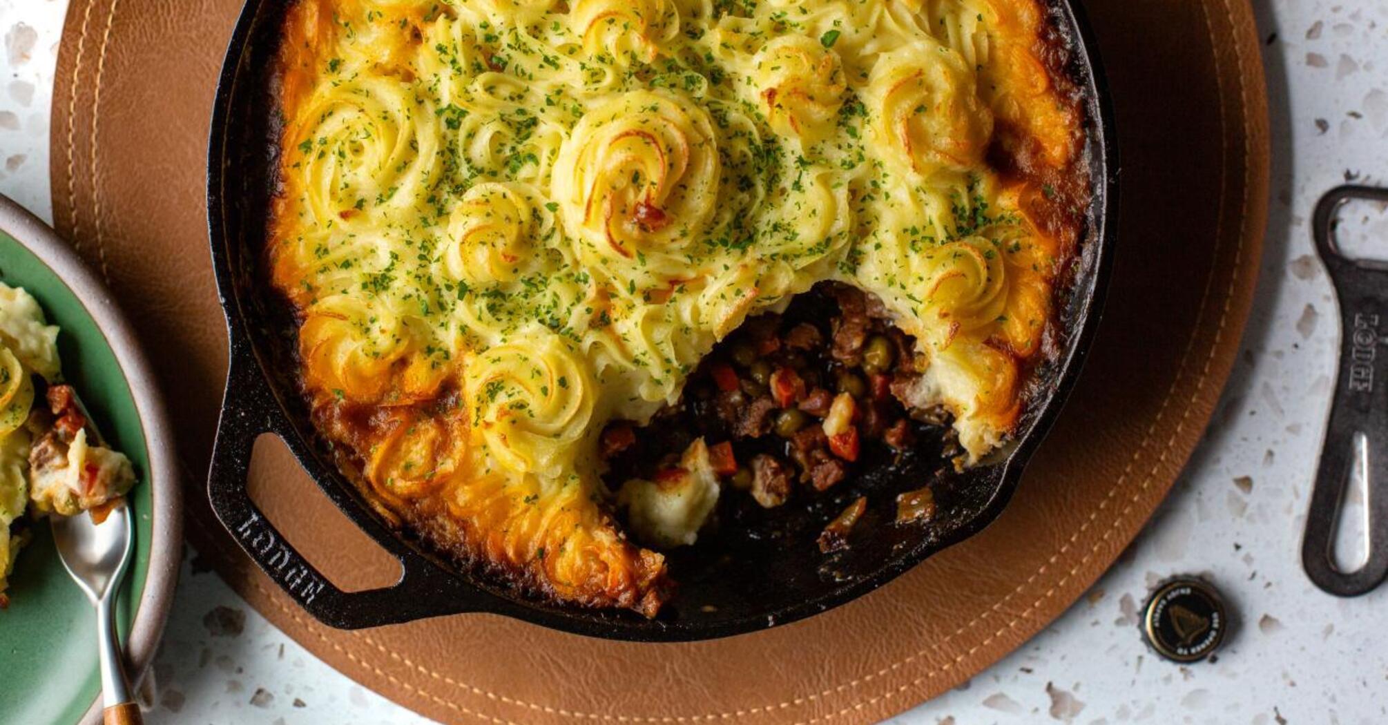How to prepare the perfect filling for shepherd's pie