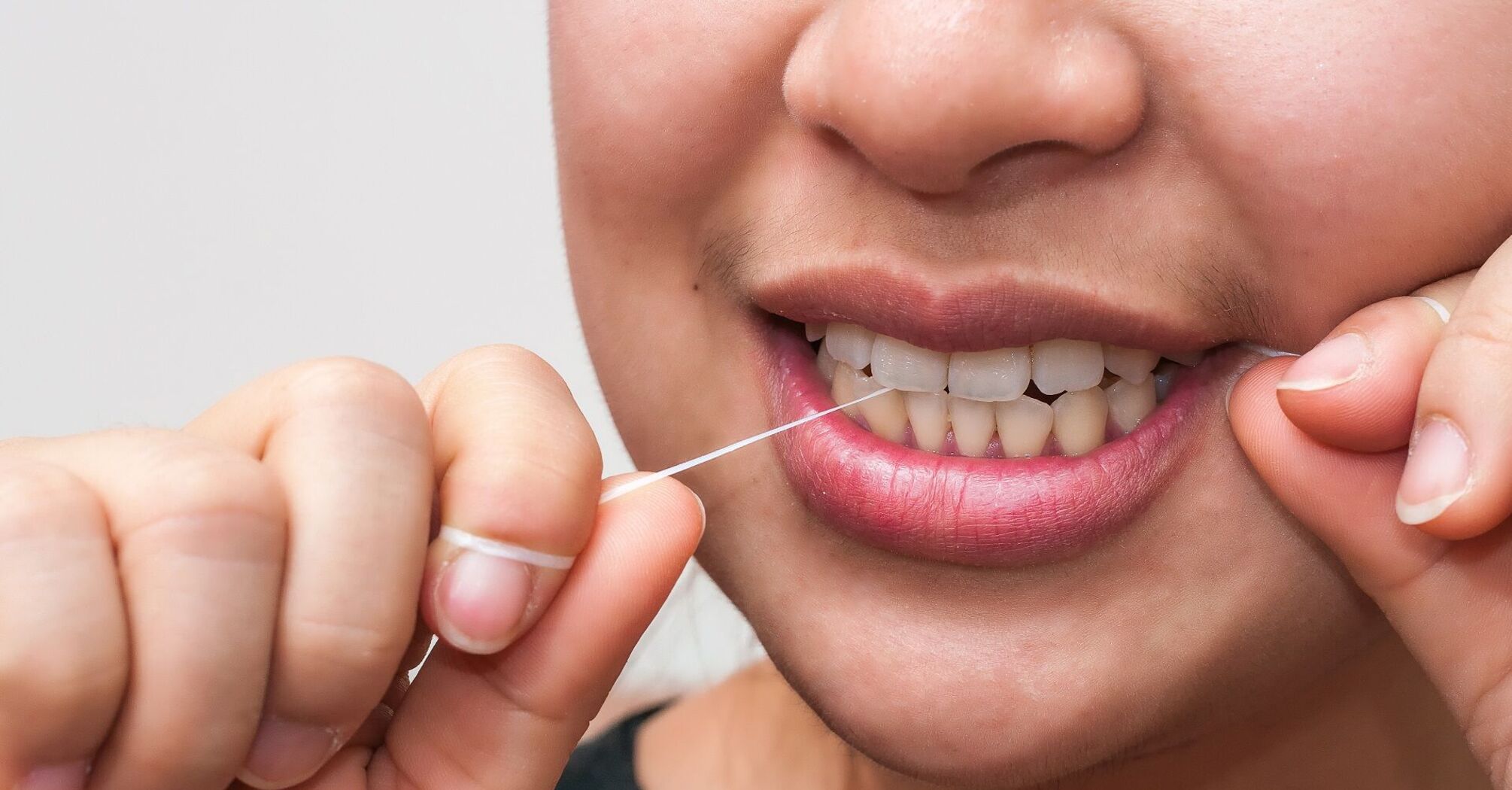 What to do when toothpaste is not at hand three innovative methods of