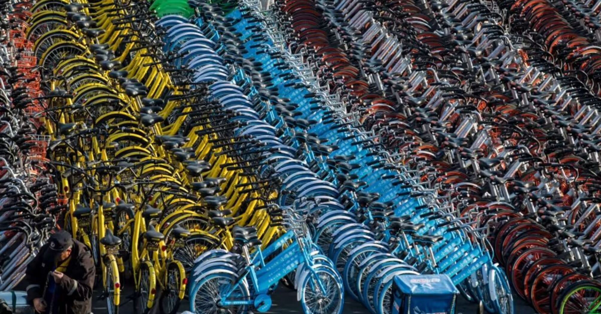How bike cemeteries appear in China