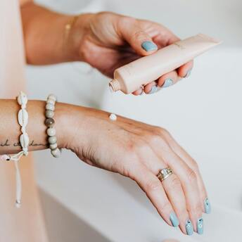 Unconventional ways to use hand cream