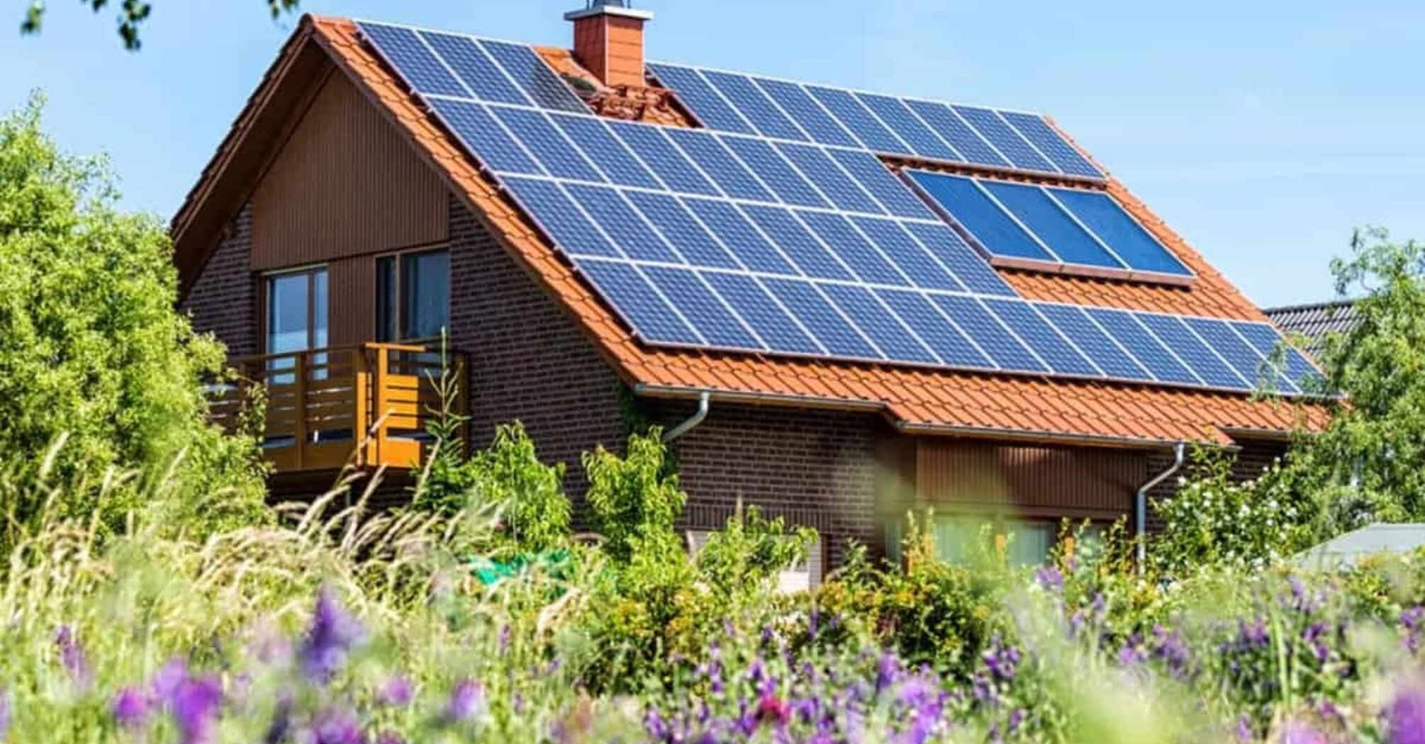 Advantages and disadvantages of solar panels in a private house