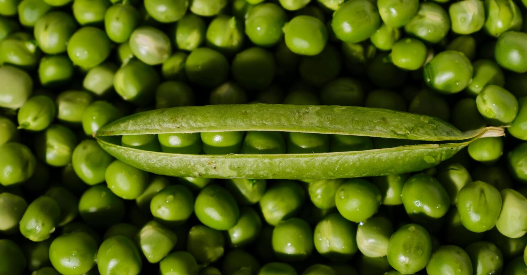 3 tips to help you prepare peas faster