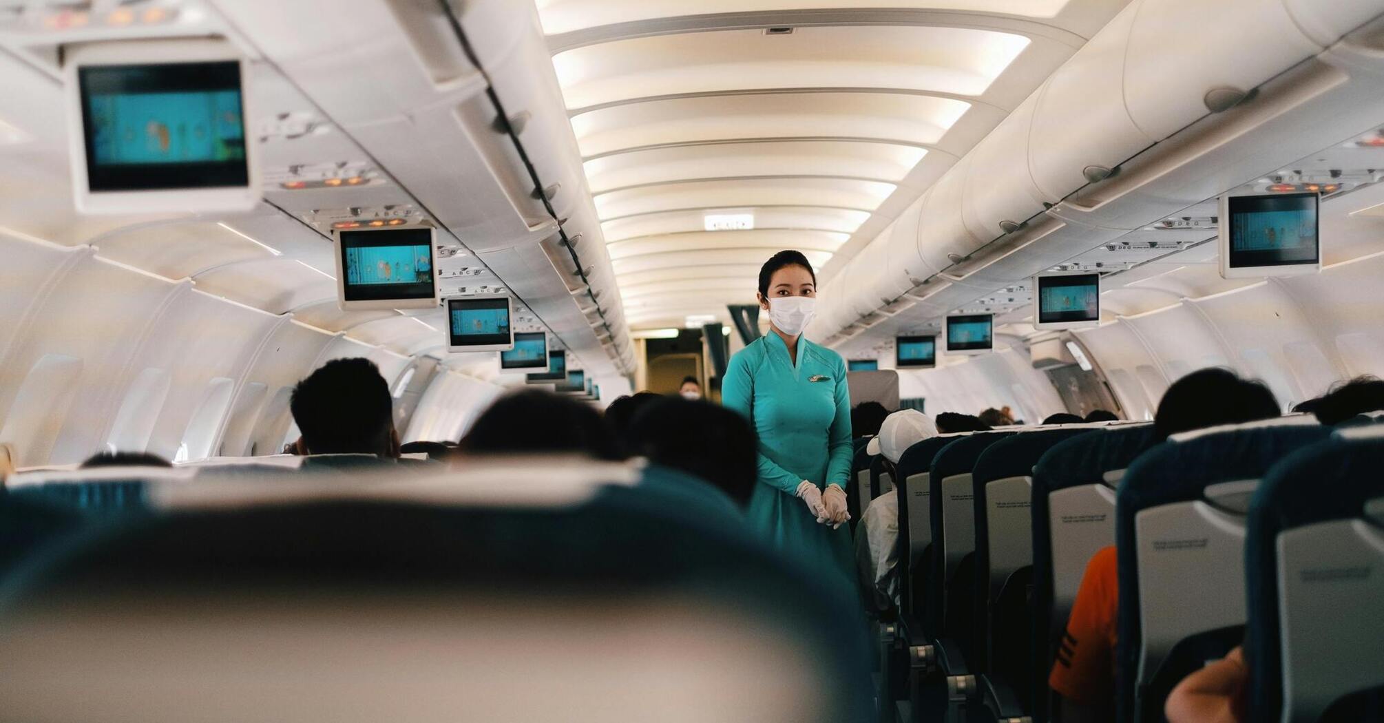 Flight attendant names ways to save on airfare