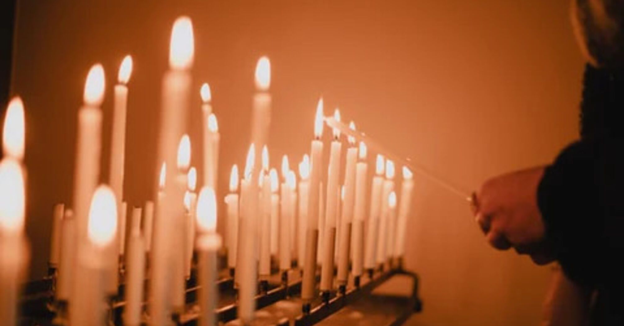 Why candles fall or go out in church