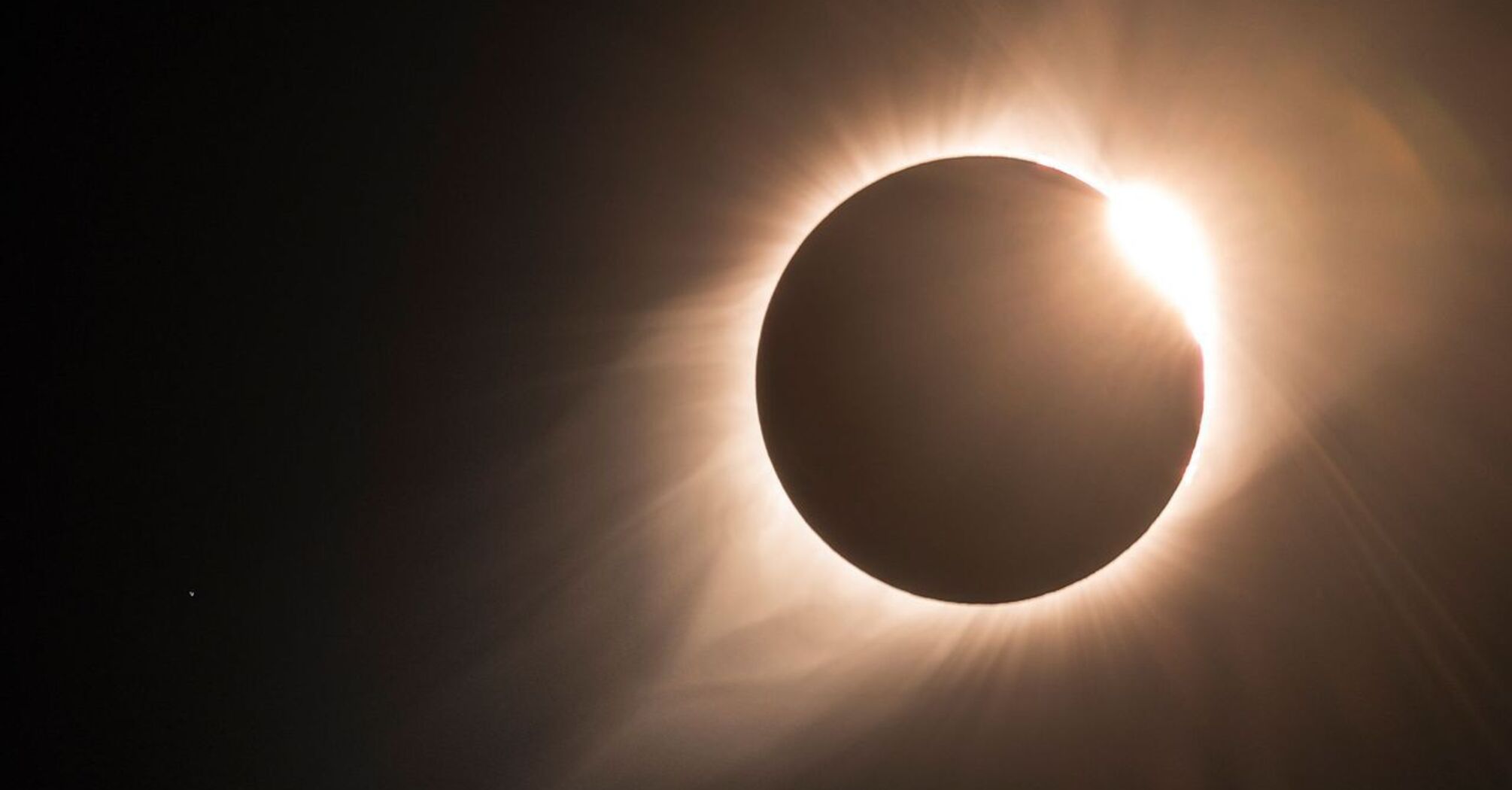 Solar eclipse affects people's psyche