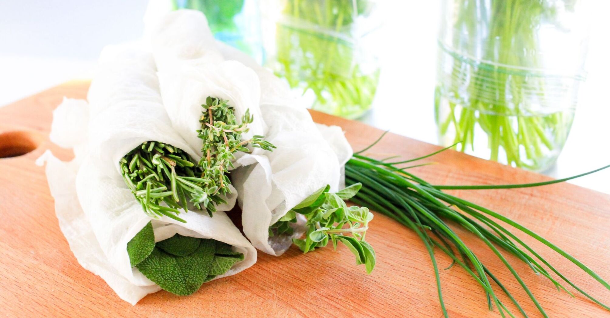 How to store herbs to keep them fresh