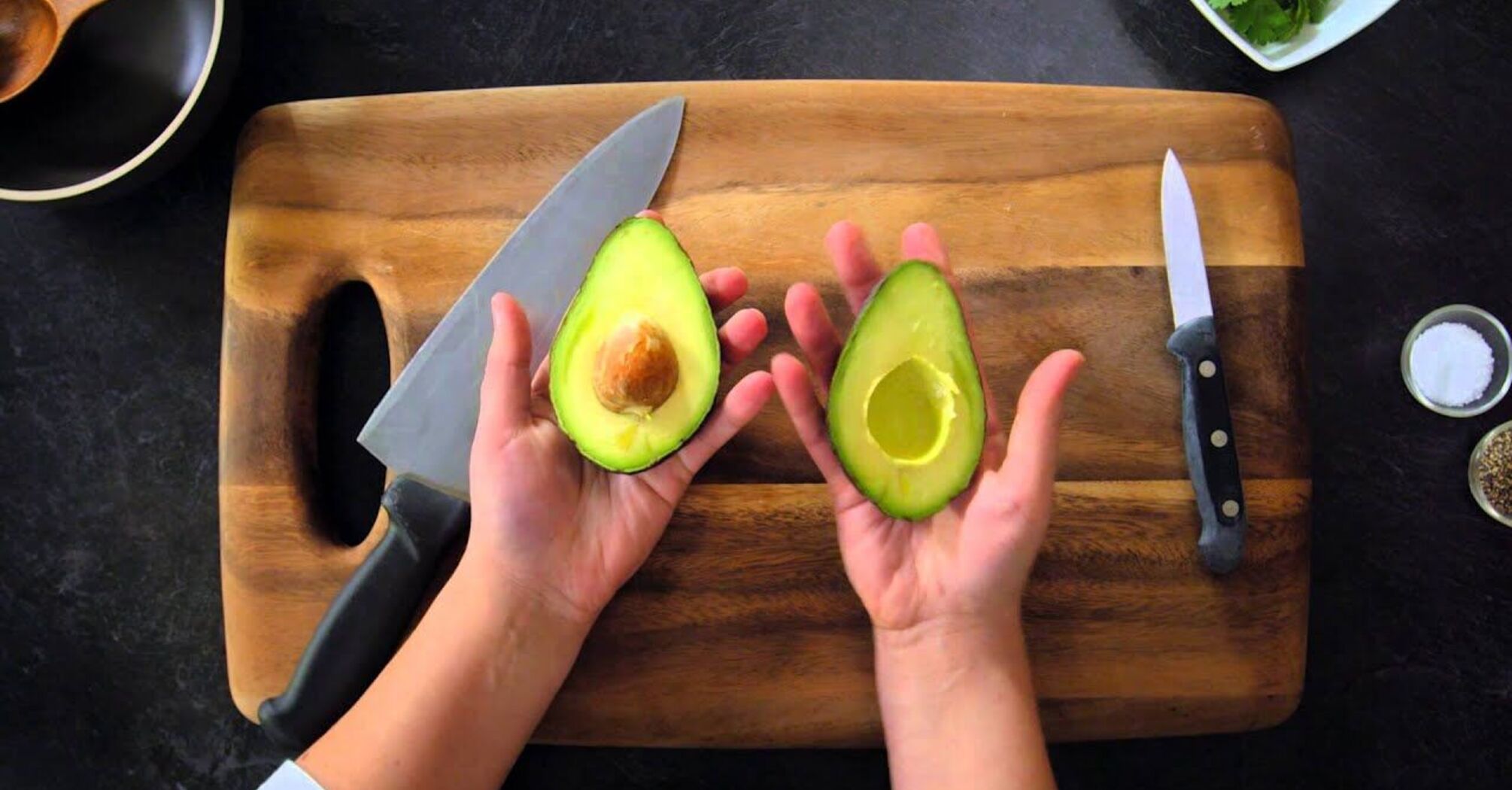 How to cut avocado