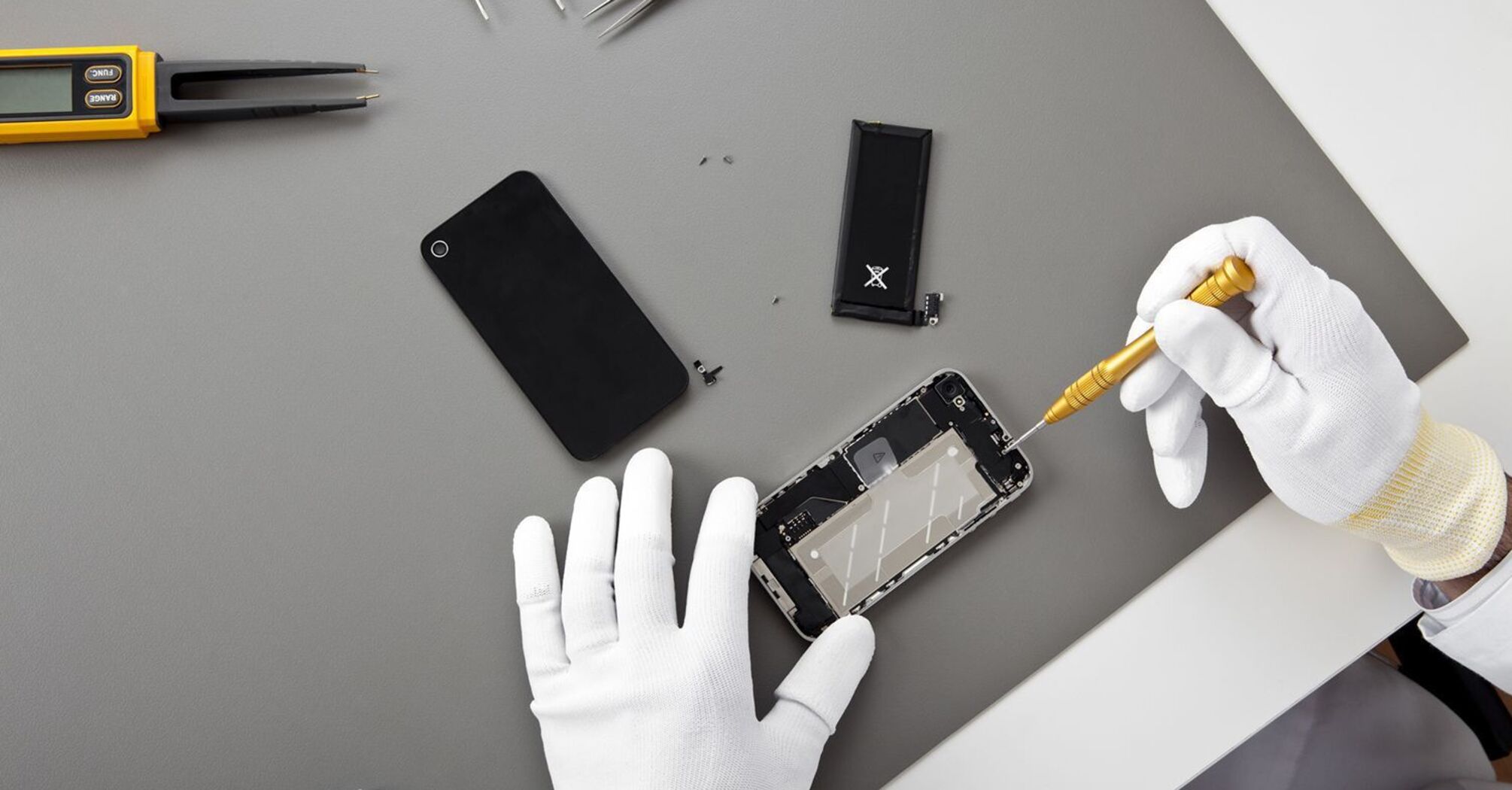 iPhone Battery Replacement