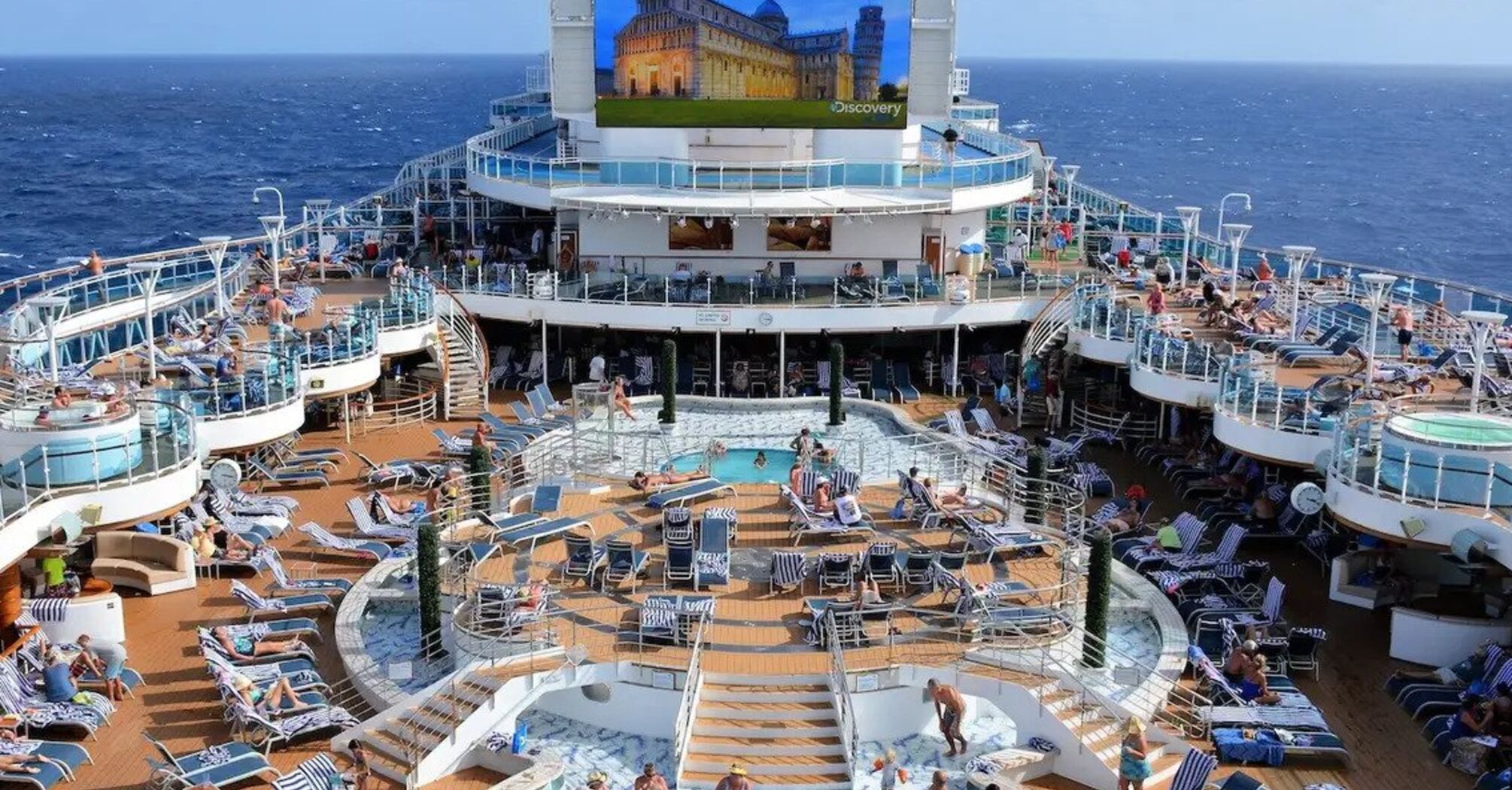 Is it worth traveling on a cruise ship