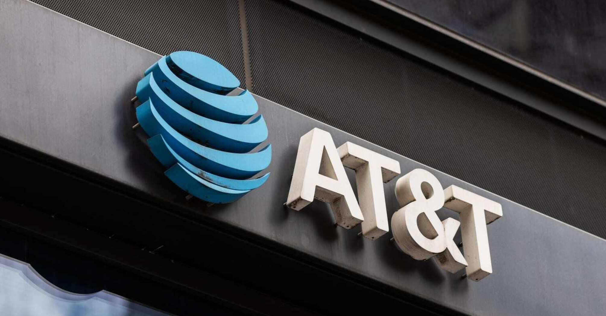 AT&T Allegedly Pays Hacker $370,000 to Delete Stolen Customer Data