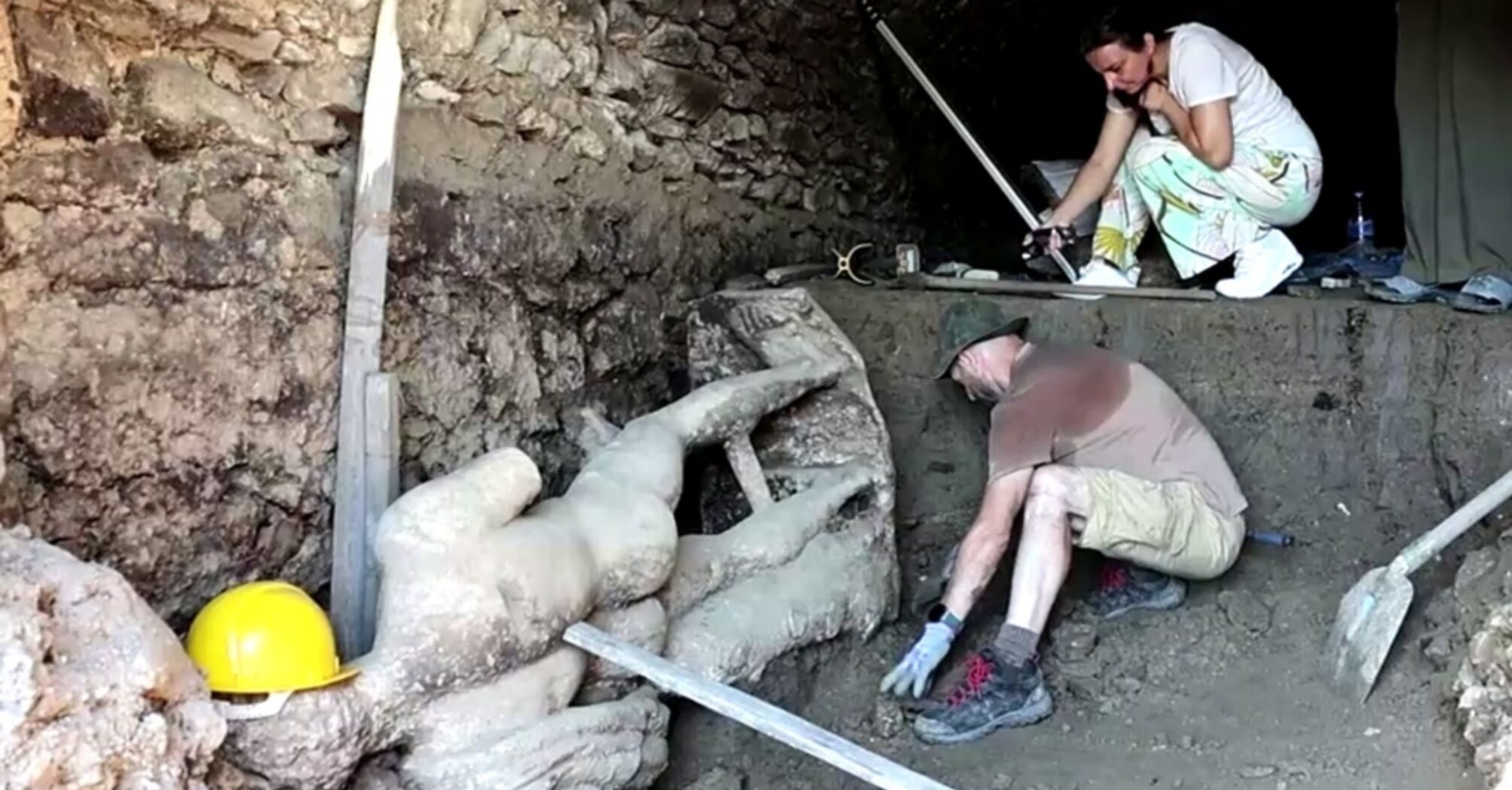 Excavation in Bulgaria Unveils Exceptional Roman Statue Found in Ancient Sewer