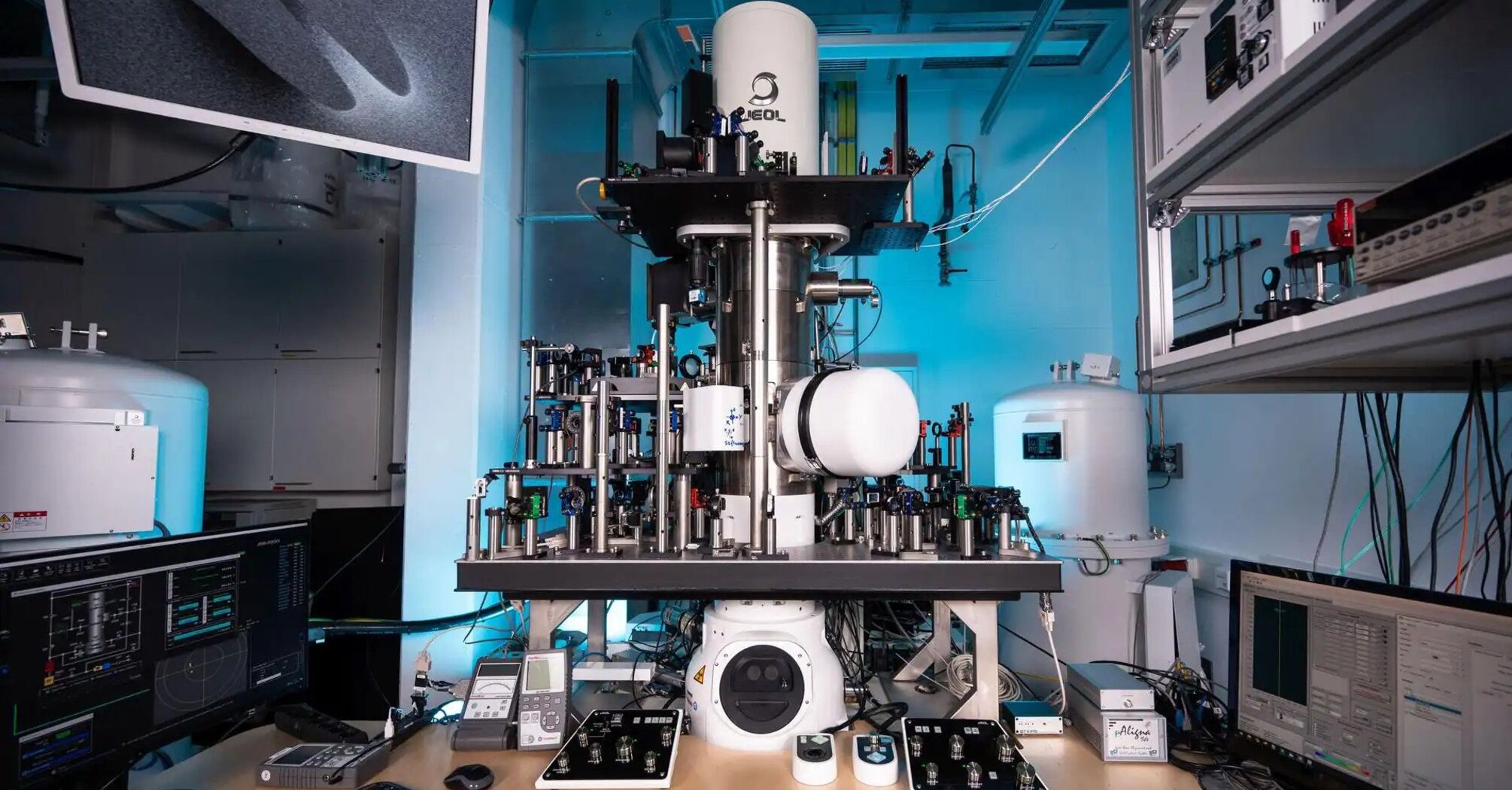 World's Fastest Microscope Captures Electron Motion