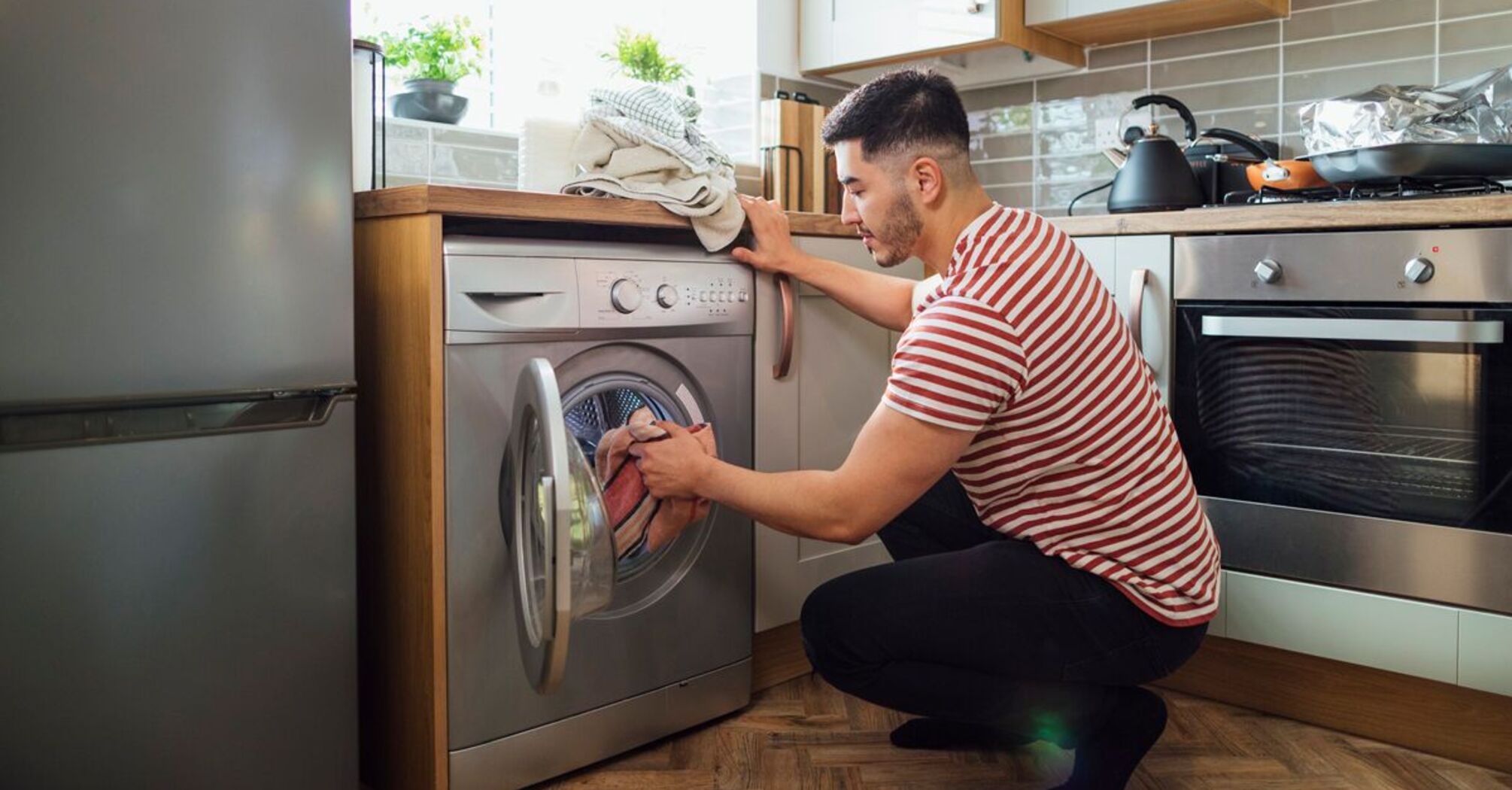 Man's Explanation for Favorite Washing Machine Cycle Leaves Wife in Stitches