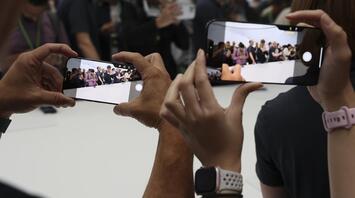 iPhone 16 Pre-Orders Delayed Till October and Later Due to Massive Demand