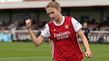 Champions League Triumph for Man City Secured by New Signing Miedema's Debut Goal