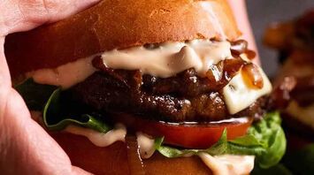 The Best Homemade Beef Burger
