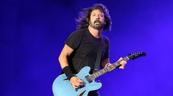 Dave Grohl Takes the Stage With Daughter Violet Grohl at FireAid Concert