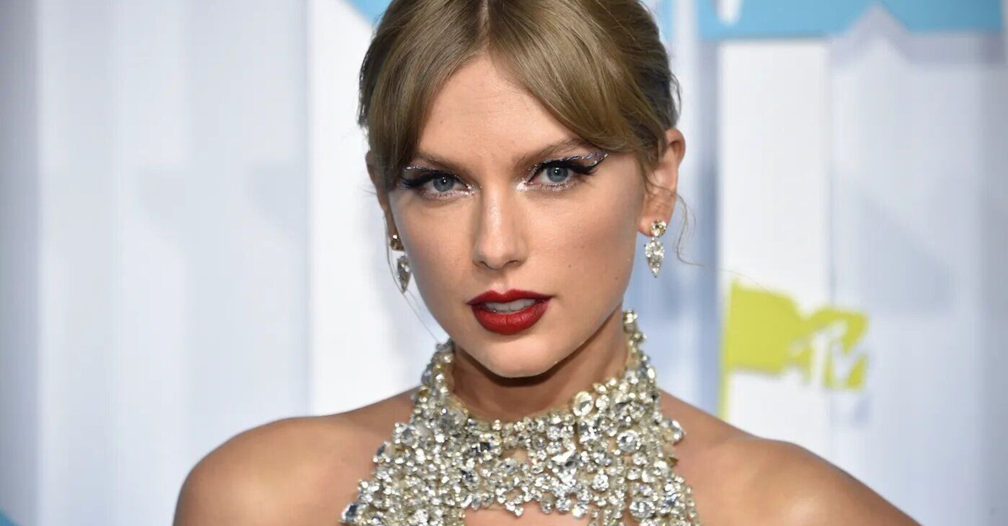 Taylor Swift Confirmed to Present at the 2025 Grammys