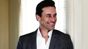 Jon Hamm Rocks New Year's Karaoke Event in Chicago