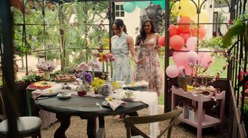 Mindy Kaling and Meghan Markle