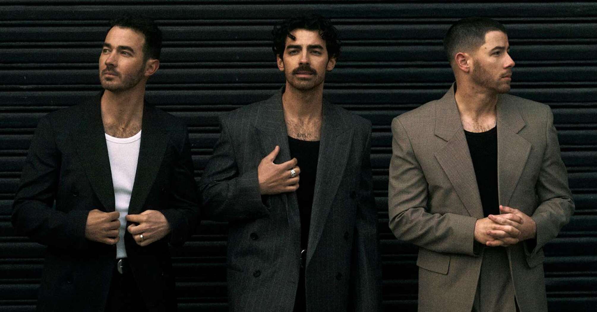  Jonas Brothers to Host JONASCON One-Day-Only Fan Event in N.J. Mall to Mark 20th Anniversary