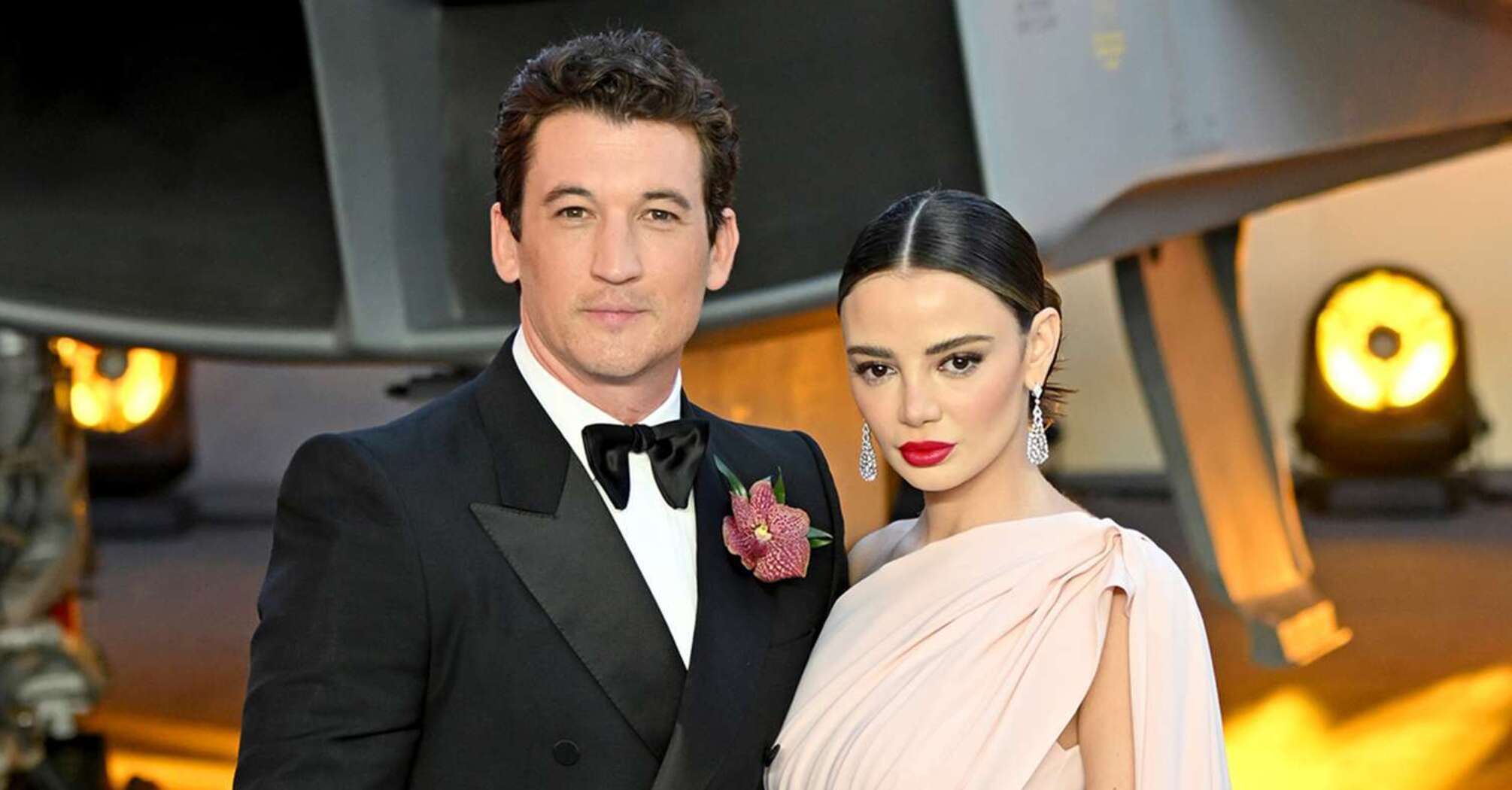  Miles Teller and Keleigh Sperry Grieve Their Lost Home After Wildfires