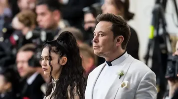 Grimes' Desperate as Elon Musk Keeps Ignoring Their Child's 'Medical Crisis'