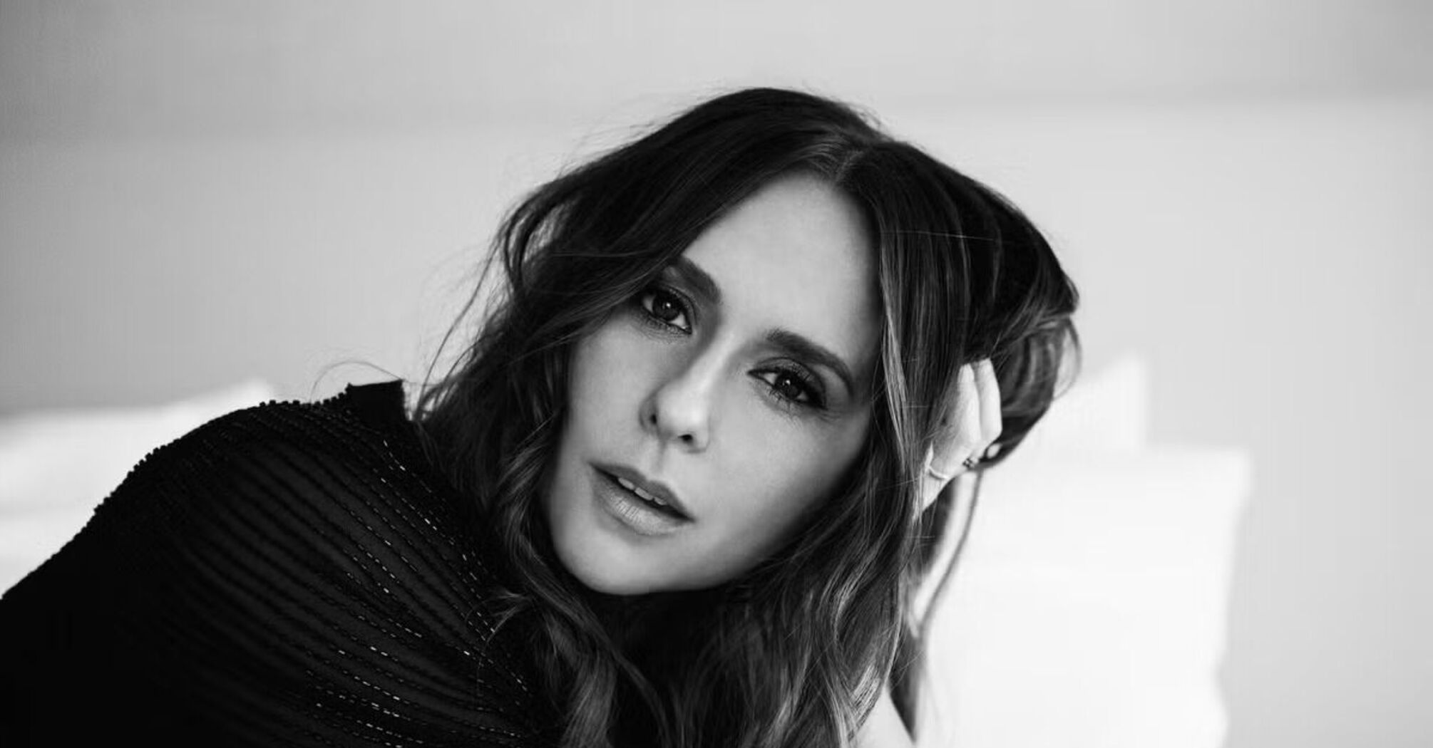 Jennifer Love Hewitt Celebrates 46th Birthday with No-Makeup Selfie: 'Women Get Better with Every Added Number'