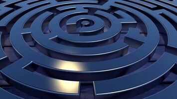 The Hidden Messages of Labyrinth Dreams: Guidance from the Subconscious