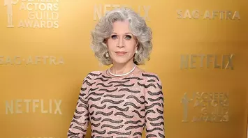 Jane Fonda Reacts to Sound Flub During Her Speech at SAG Awards 2025