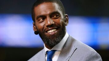 Randy Moss Discusses Cancer Battle During 2025 NFL Honors Video