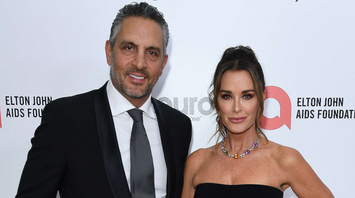 Kyle Richards and Estranged Husband Mauricio Umansky Discuss Kissing. Photos