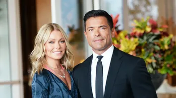 Kelly Ripa Reacts to Husband Mark Consuelos' Ex at Drive-Thru