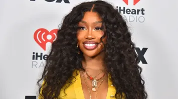 SZA Earned the Award for R&B Artist of the Year