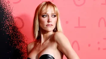 Maika Monroe Stars in Colleen Hoover's Reminders of Him Movie Adaptation