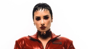 Demi Lovato Recreates Her Iconic Camp Rock ‘Disney Knees’ at Disneyland in Hilarious Video