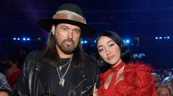 Noah Cyrus Shows Support for Billy Ray Cyrus Amid Family Feud