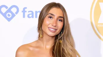 OnlyFans' Lily Phillips Posts Bikini Photos Amid Pregnancy Claims