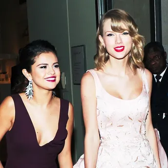 Taylor Swift, Who Hasn't Been Active on Instagram for 100 Days, Returns to Praise Selena and Benny's New Album